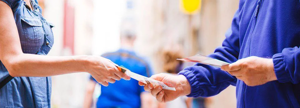 reparto en mano berbo plublicidad integral empresa de reparto de plublicidad buzoneo flyers carteleria